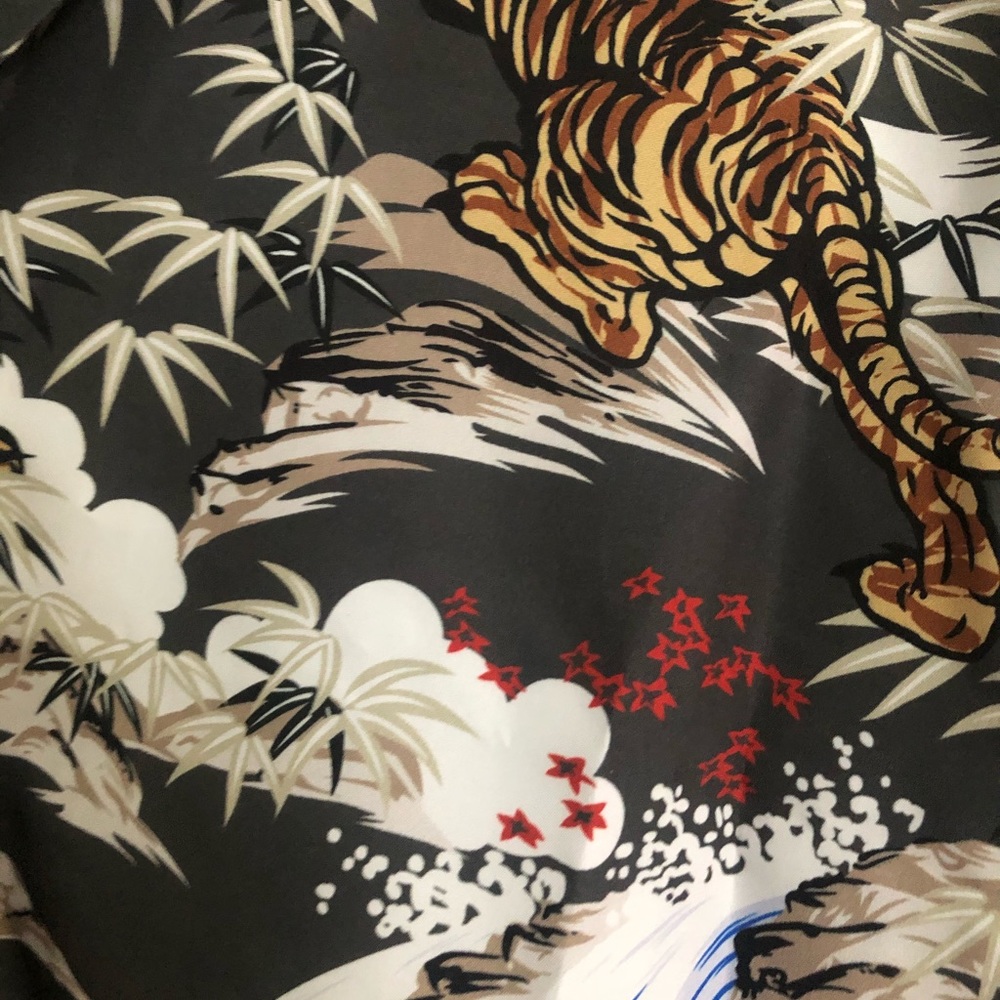 Short sleeve button down - Picture 3 of 6